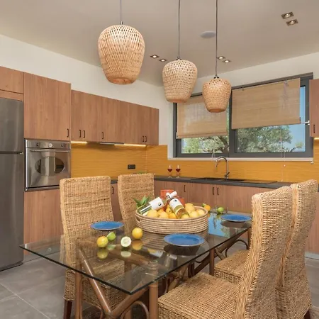 Azimut 2 By Вилла