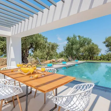 Azimut 2 By Villa Plános